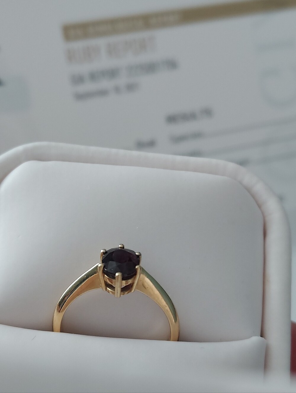 Ruby 1.03 Carats In 18k Yellow Gold